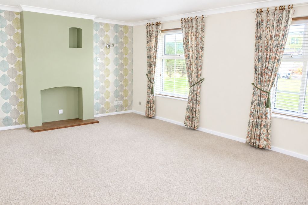 Property photo 2 of 13 Picture No. 18