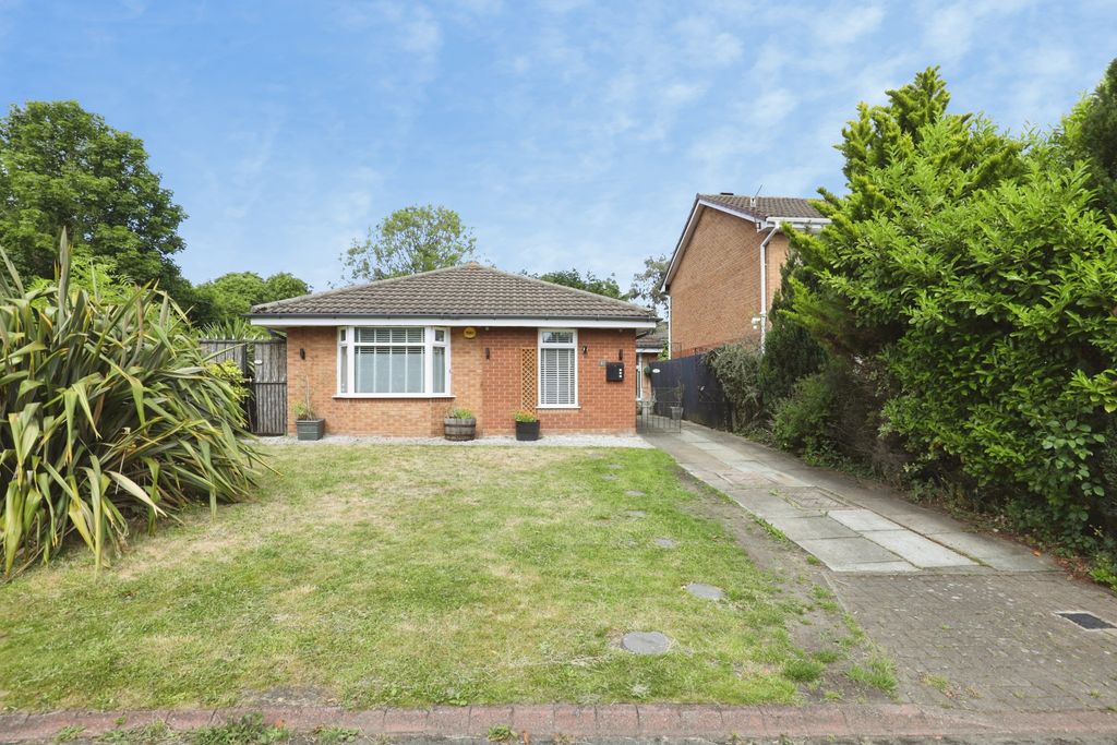 Property photo 1 of 17