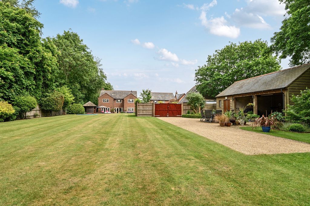 Property photo 3 of 18