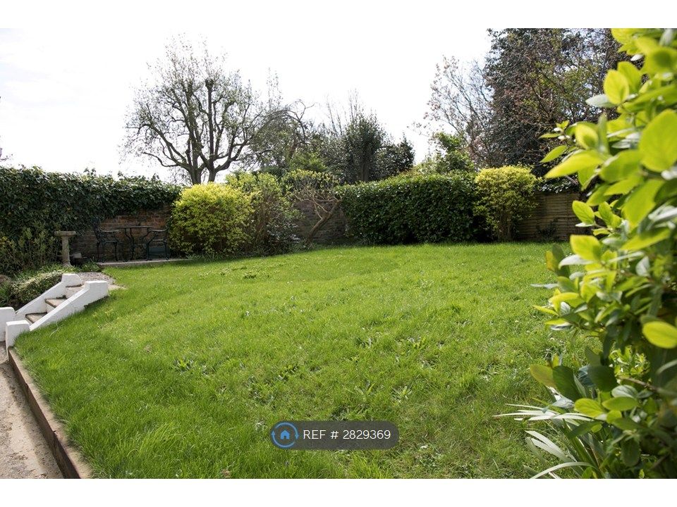 Property photo 2 of 23