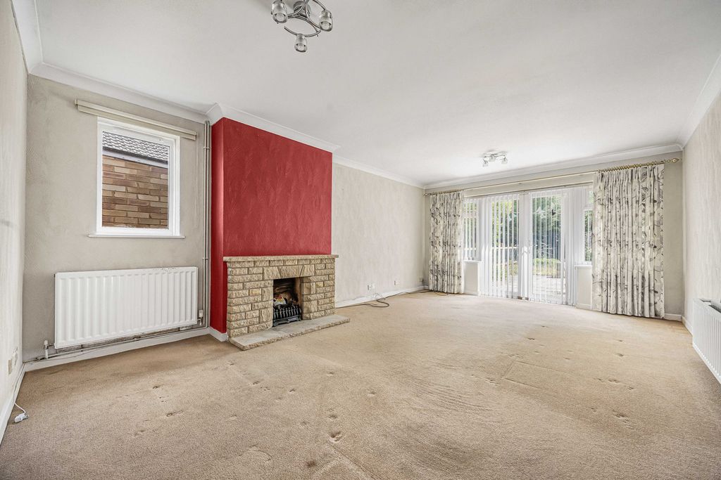 Property photo 2 of 14