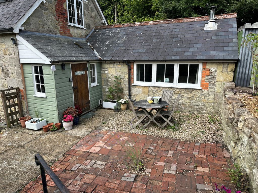 Property photo 1 of 9 Wheelwrights, The Old Forge