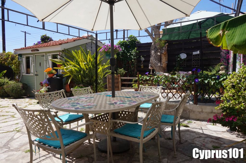 Property photo 3 of 40