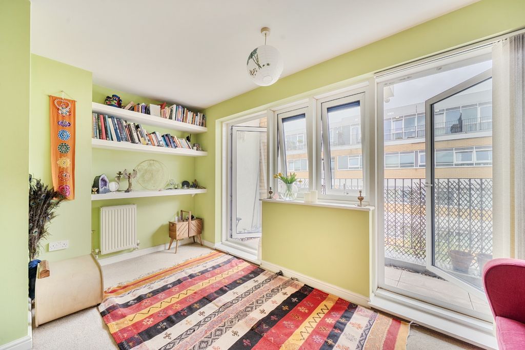 Property photo 2 of 13 5177681