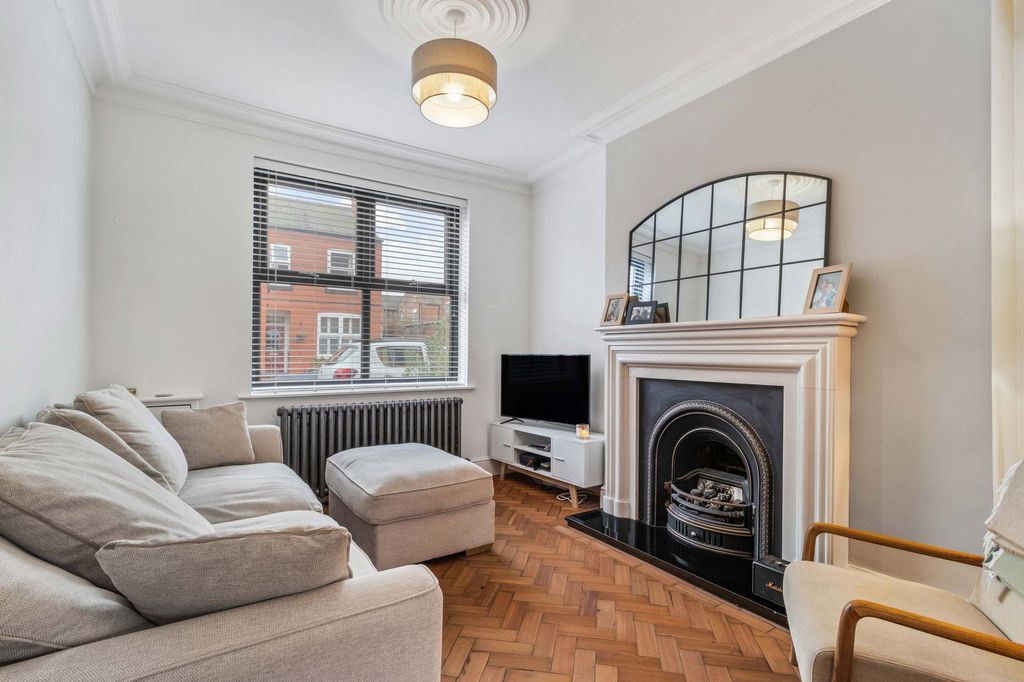 Property photo 2 of 16