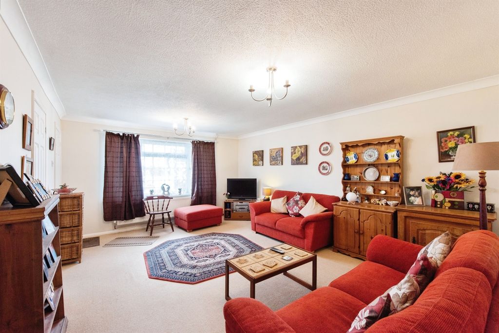 Property photo 3 of 14