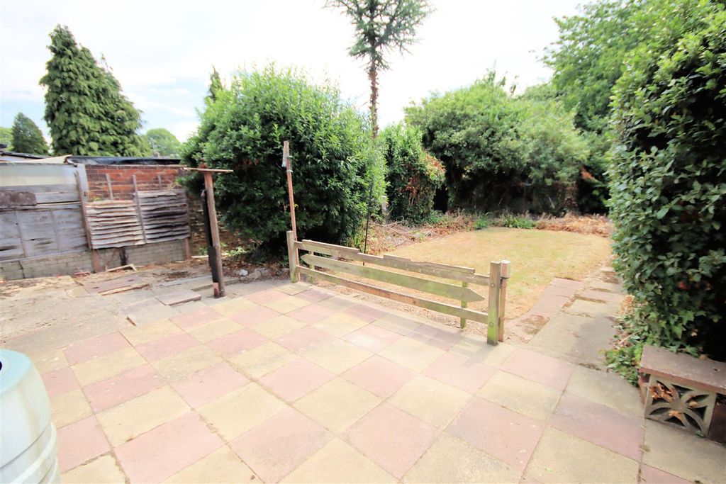 Property photo 2 of 18 Rear Garden