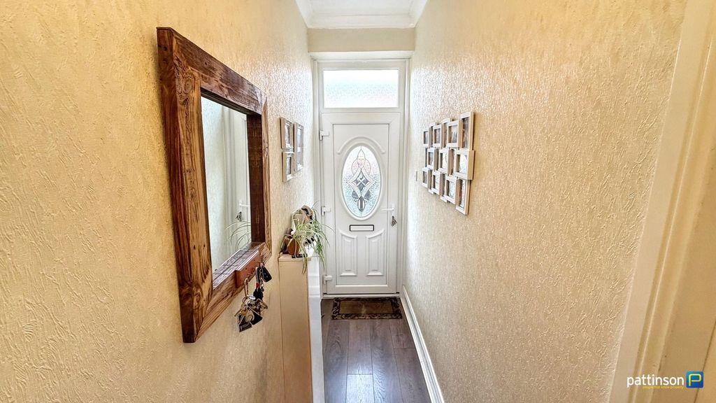 Property photo 2 of 26