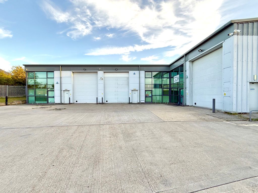 Property photo 1 of 2