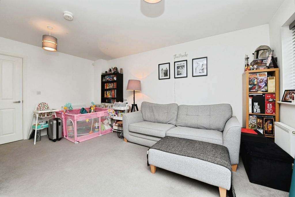 Property photo 3 of 14 Pbox-Img.Jpg