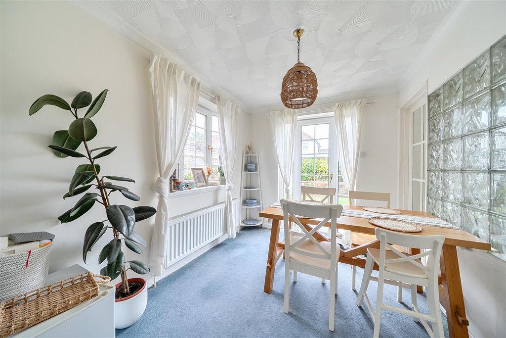 Property photo 3 of 15 Dining Room