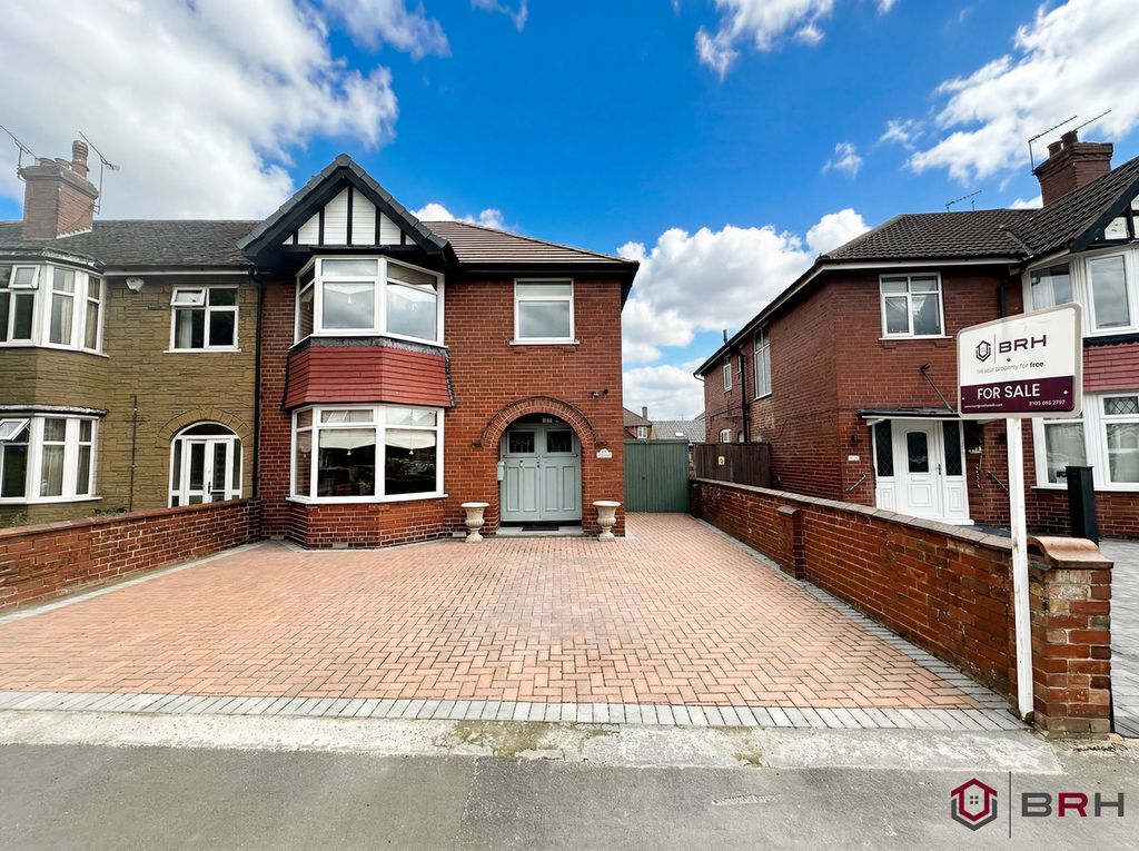 Property photo 1 of 35