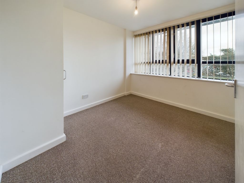 Property photo 3 of 10 Cam02089G0-Pr0388-Still005