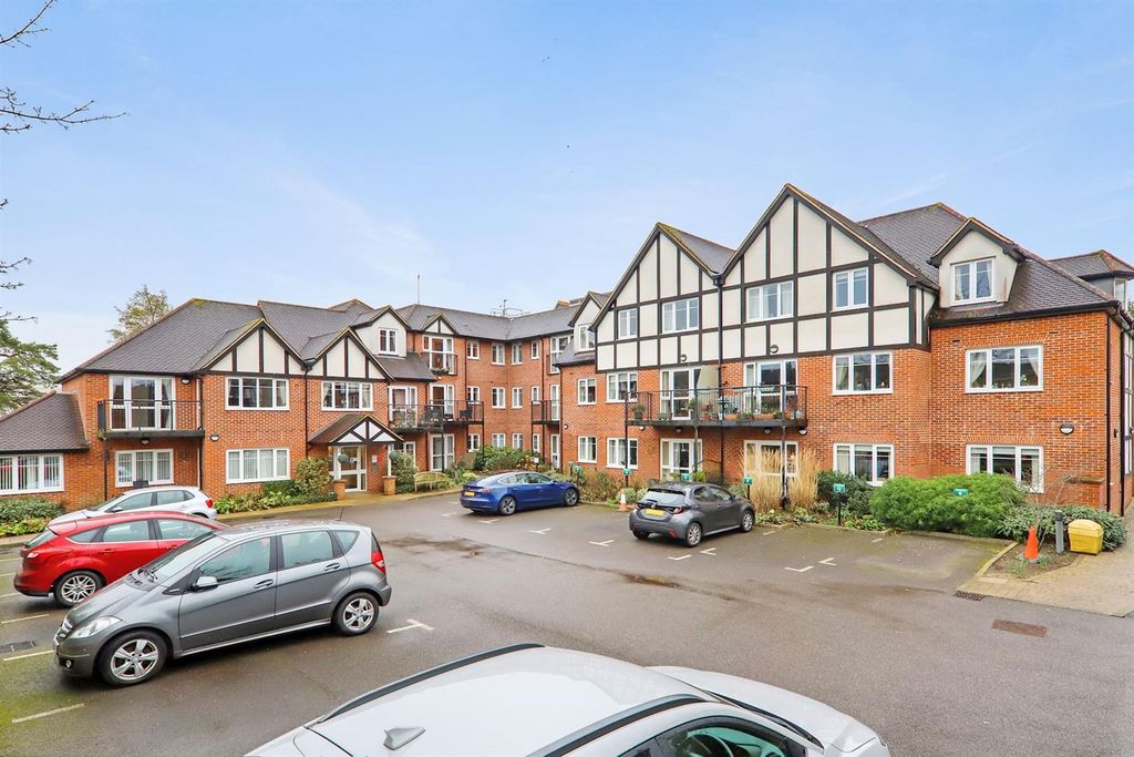 Property photo 1 of 13 15-193Bjhmcs - 20 Yew Tree Court  - 44 (1)-Medium.