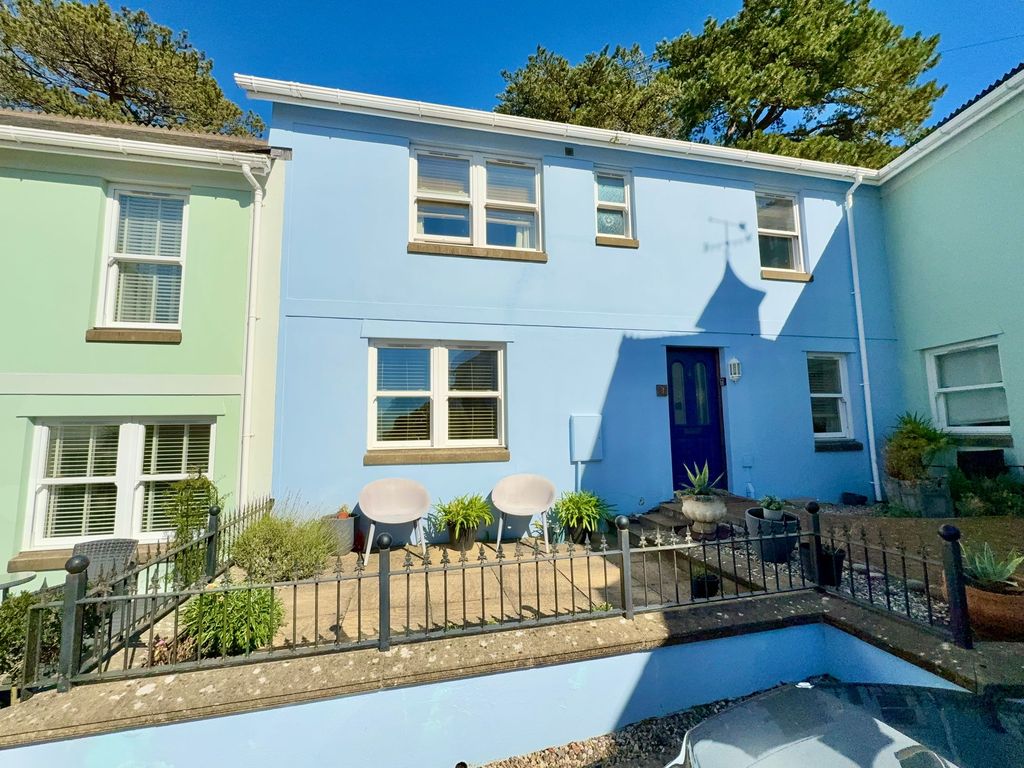 Property photo 1 of 35