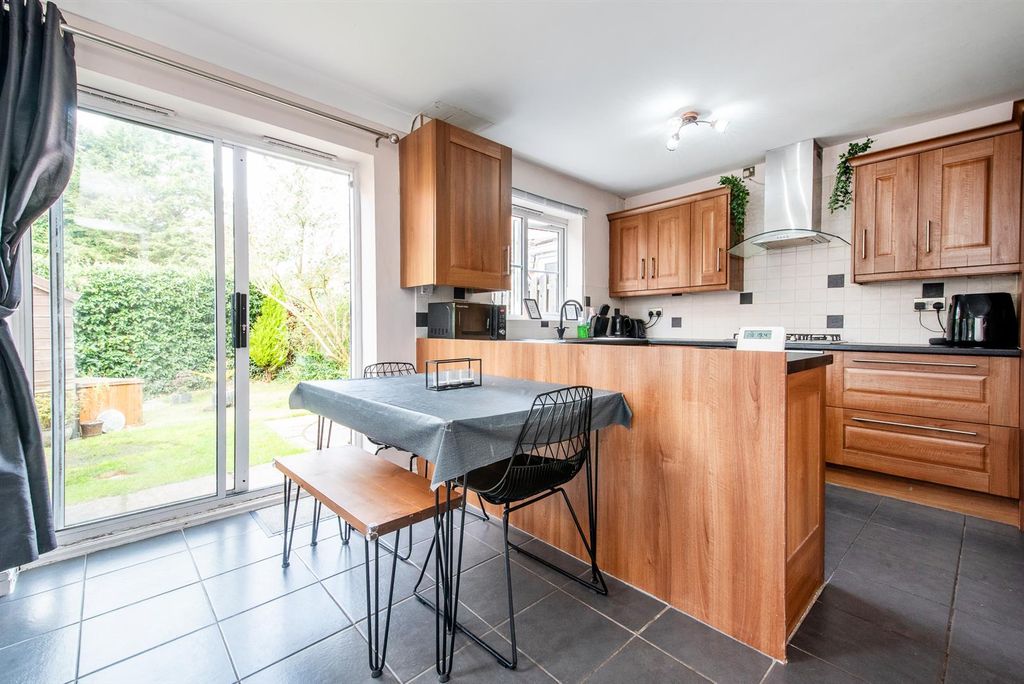 Property photo 2 of 16 Kitchen/Diner