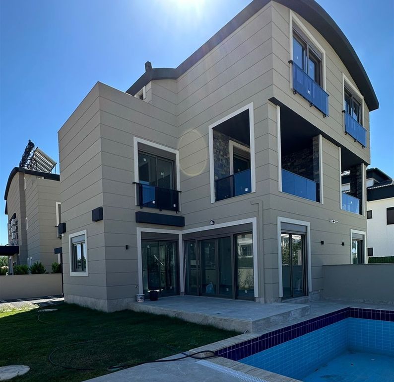 Property photo 2 of 20 Newly Built Villa For Sale Near The Airport & Golf Courses In Belek - Main View Of The Villa And Exterior