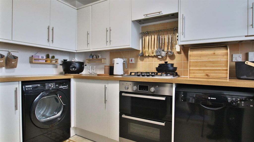 Property photo 3 of 12 Img_1237.Jpg