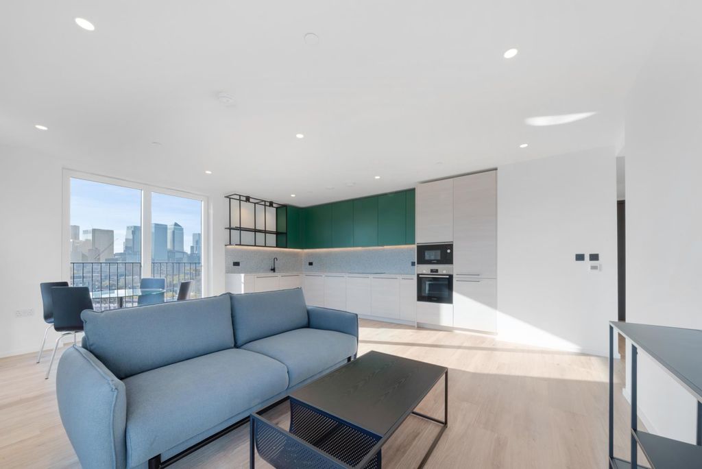 Property photo 3 of 9