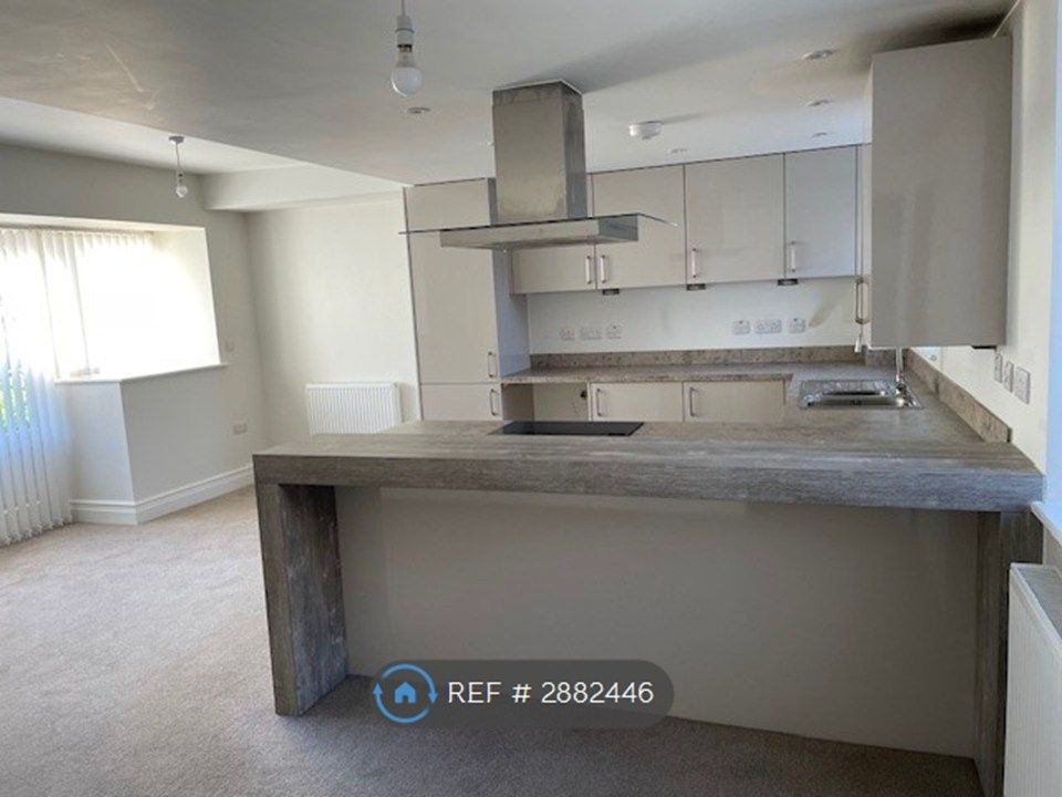 Property photo 3 of 5 Kitchen