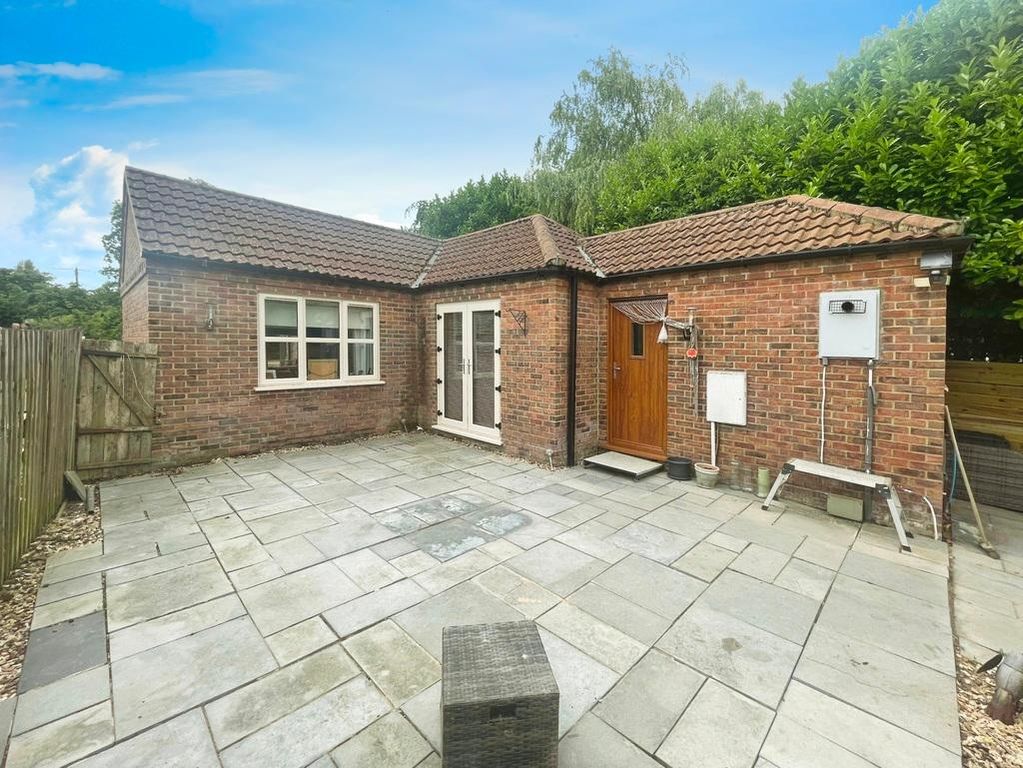 Property photo 3 of 16 Photo 3