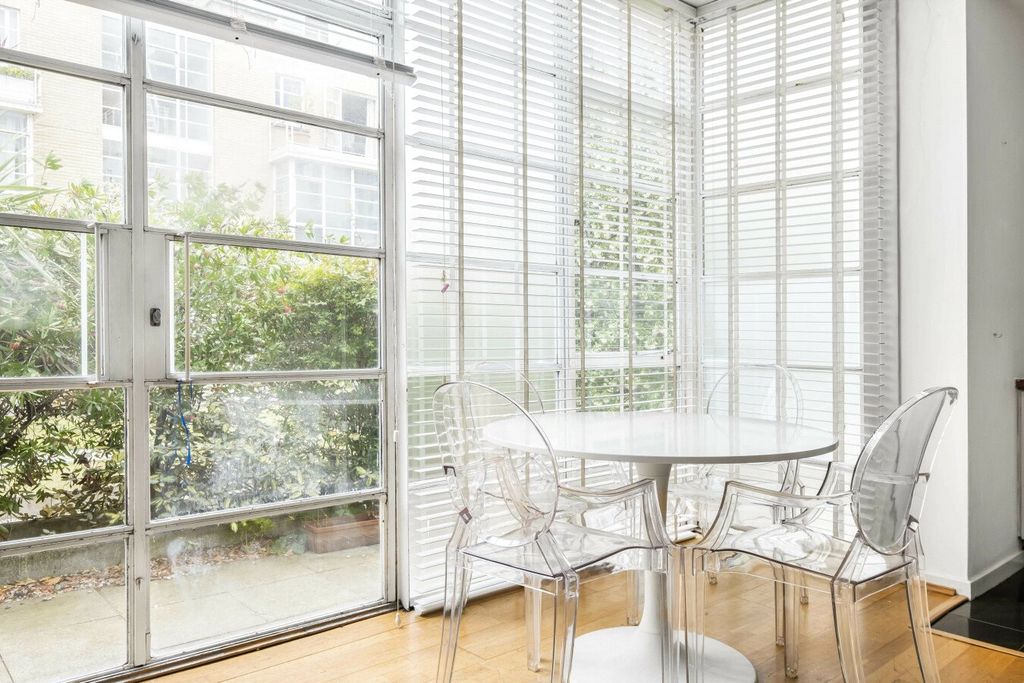 Property photo 2 of 19 Reception Room