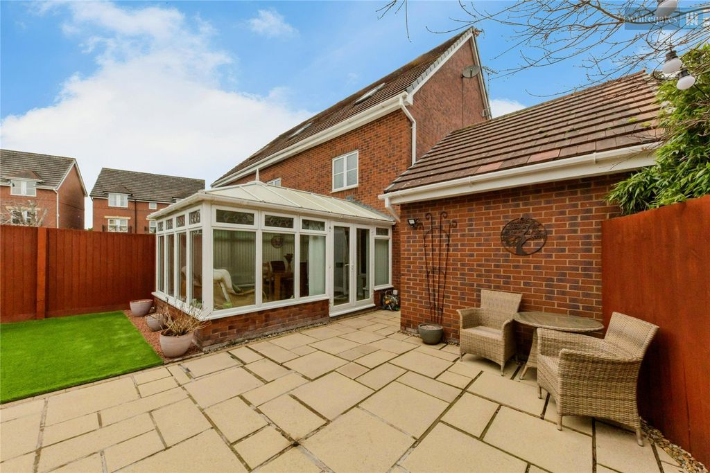 Property photo 2 of 25 Picture No. 55