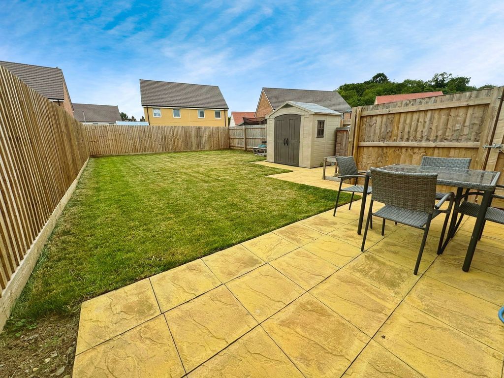 Property photo 2 of 15