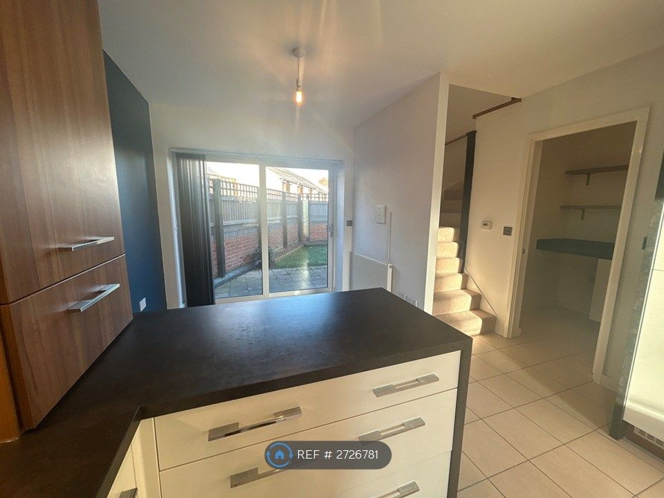 Property photo 2 of 18 Downstairs