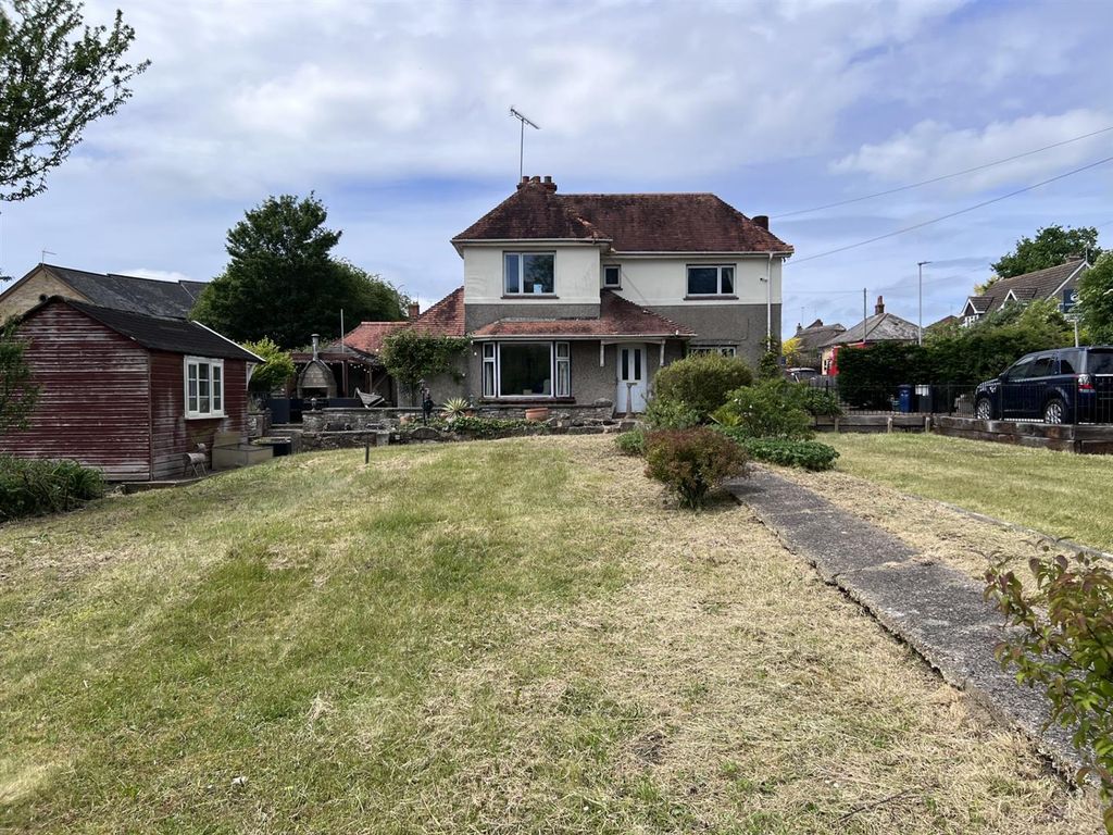 Property photo 1 of 17 Sunningdale Shot.Jpg