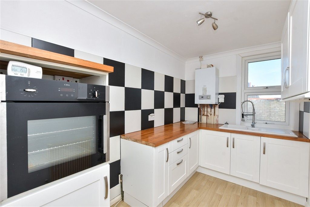 Property photo 3 of 12 Kitchen