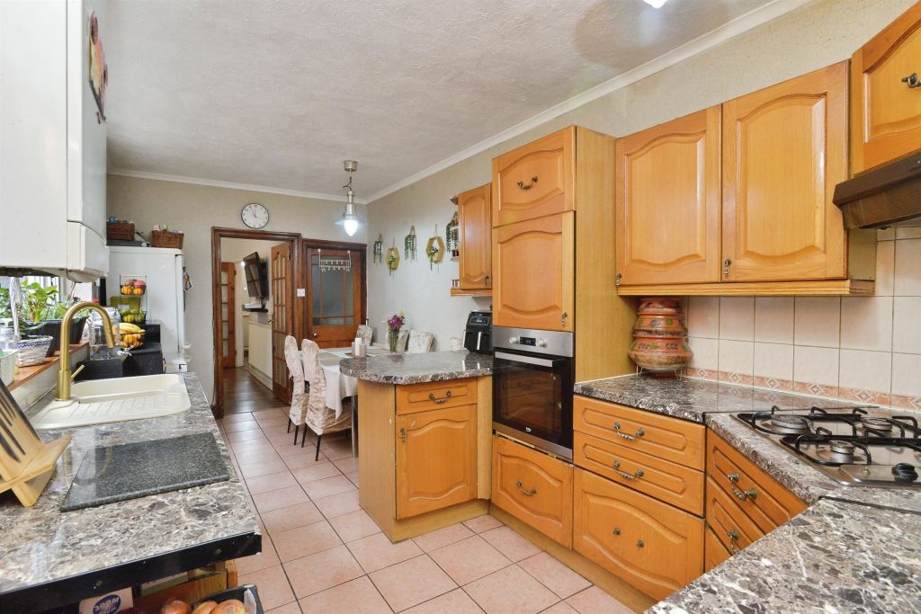 Property photo 3 of 17