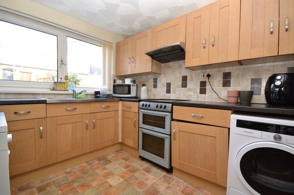Property photo 3 of 12 Picture No. 16