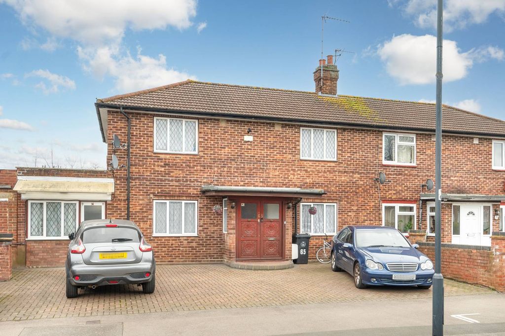Property photo 2 of 18