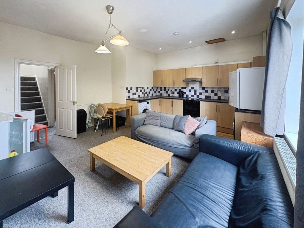 Property photo 2 of 24 Pbox-Img.Jpg