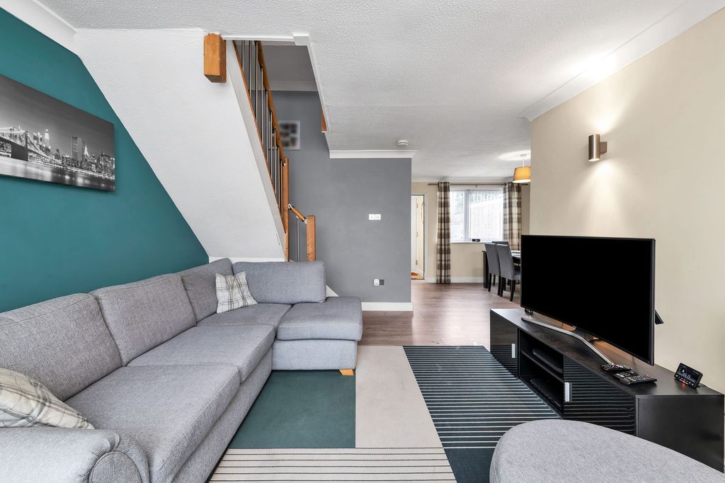 Property photo 3 of 16