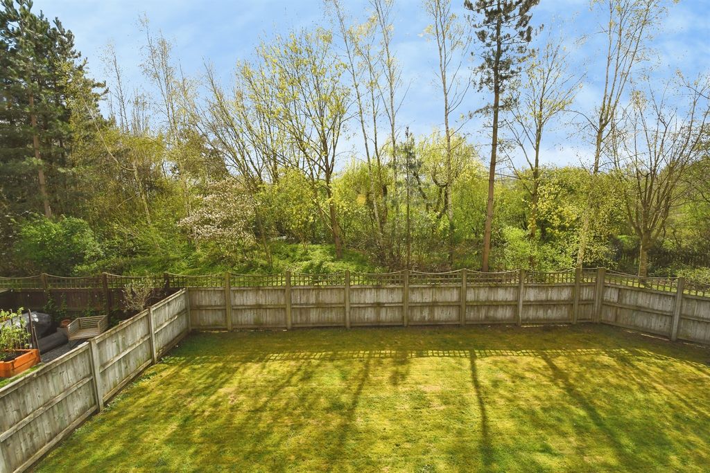 Property photo 2 of 18