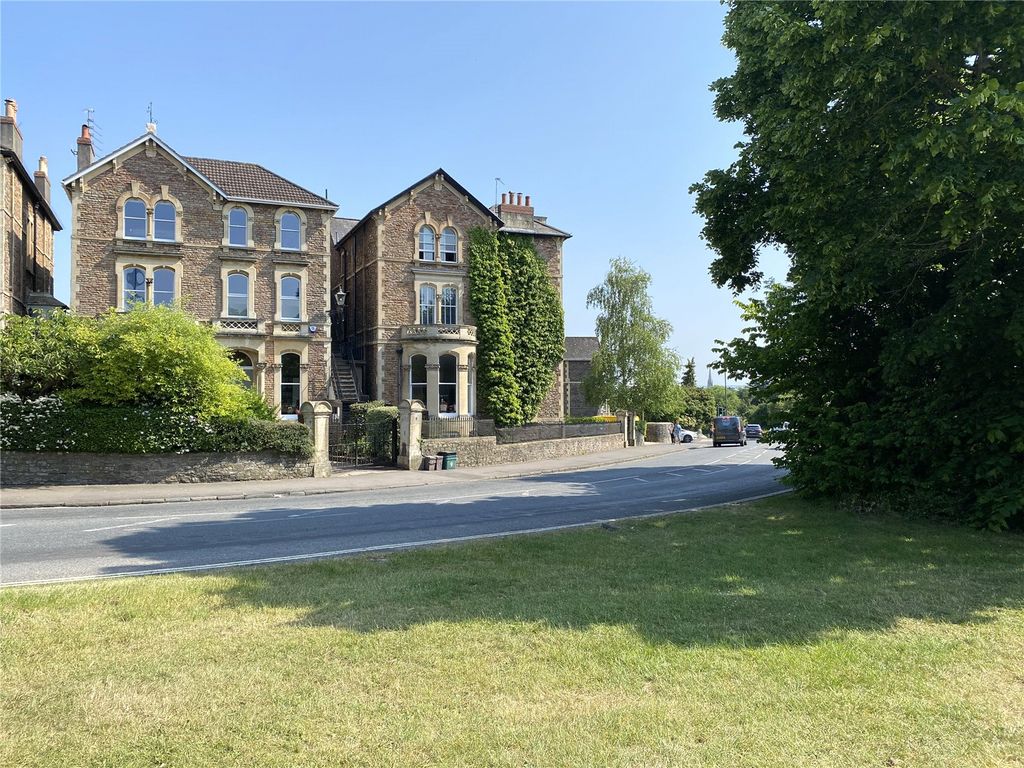 Property photo 1 of 13 Picture No. 15