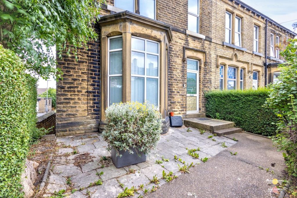 Property photo 3 of 19