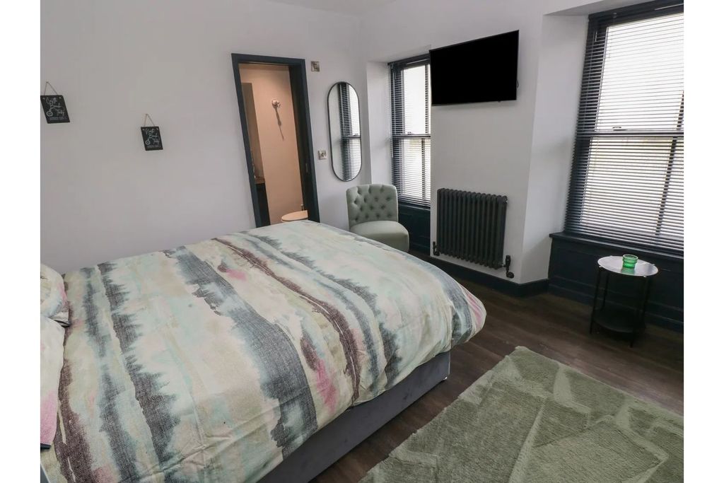 Additional image 22 of 3 bed flat for saleNarberth Road, Tenby SA70