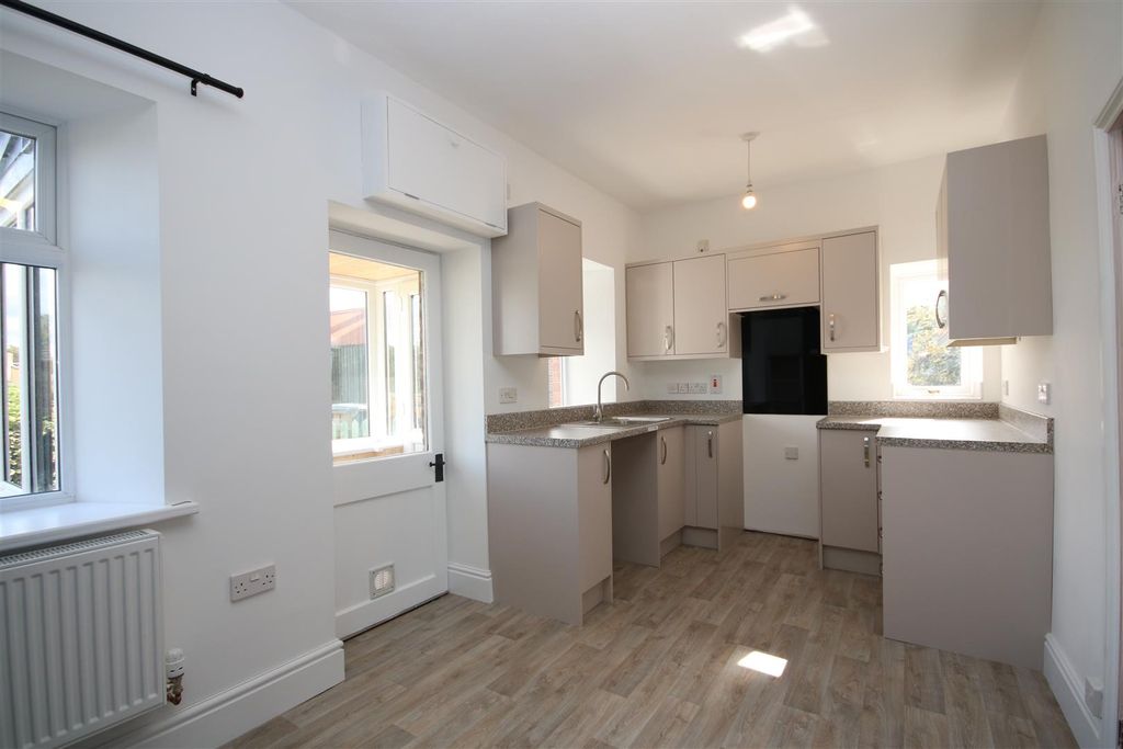 Property photo 3 of 8 Img_9079.Jpg