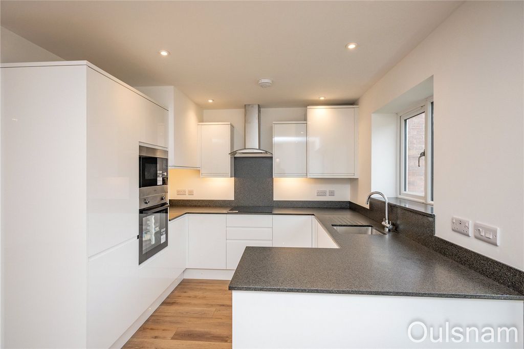 Property photo 3 of 19 Picture No. 17