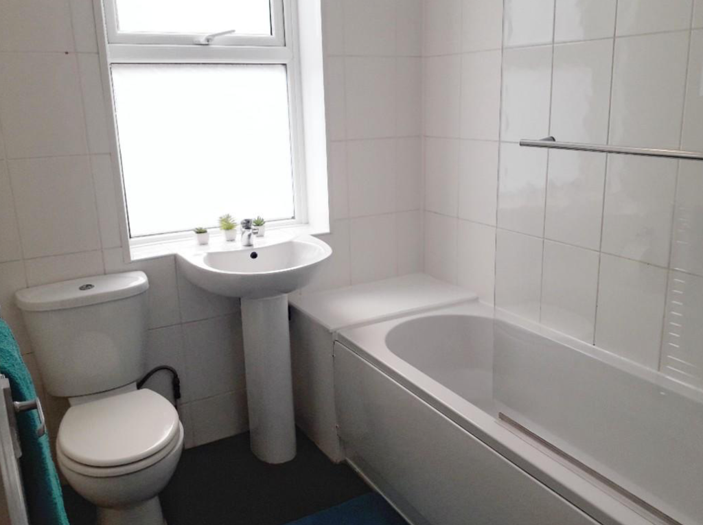 Property photo 2 of 4