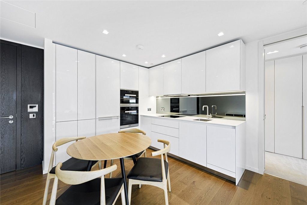 Property photo 2 of 15 Picture No. 19