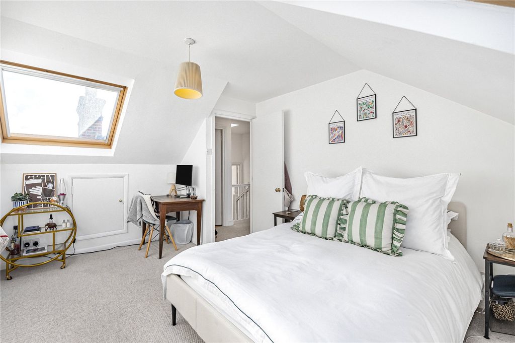 Property photo 3 of 10 Picture No. 18