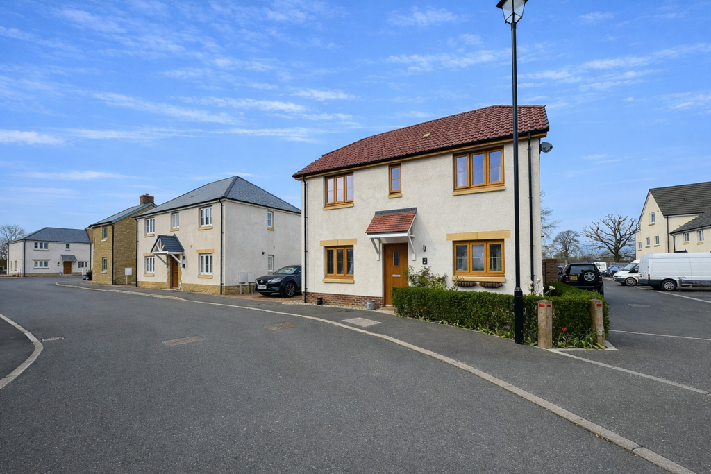 Property photo 2 of 13