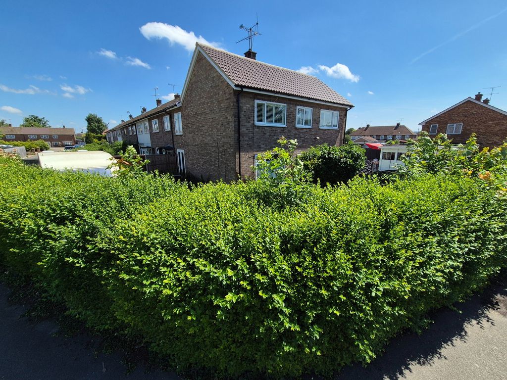 Property photo 2 of 8