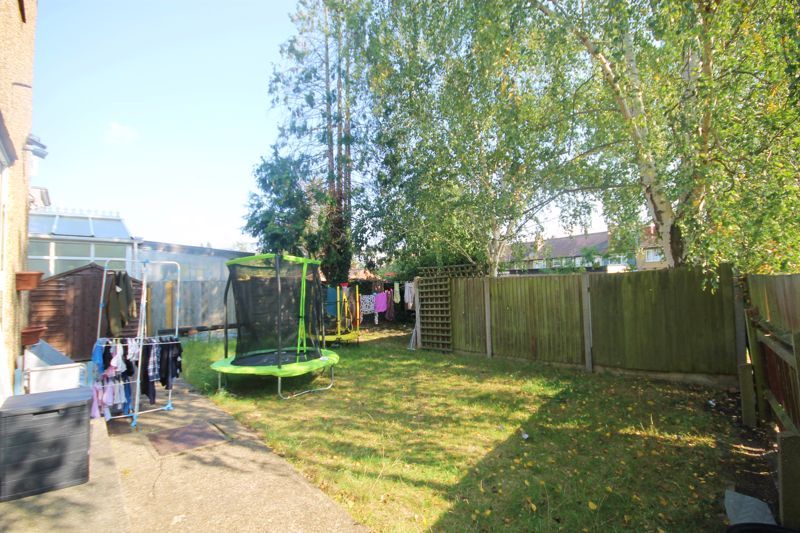 Property photo 3 of 9 Photo 11