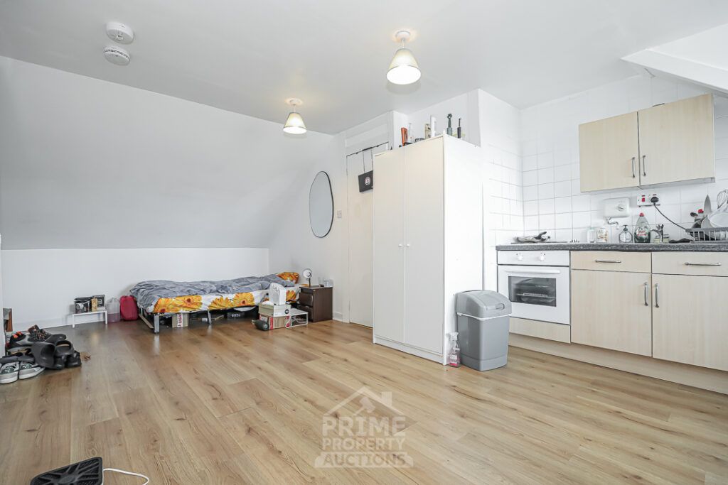 Property photo 3 of 8