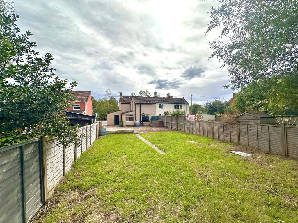 Property photo 2 of 25 Picture No. 03